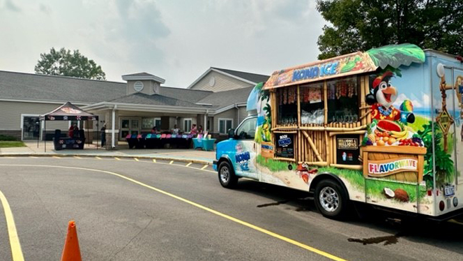 Kona Ice Truck at Paragon.